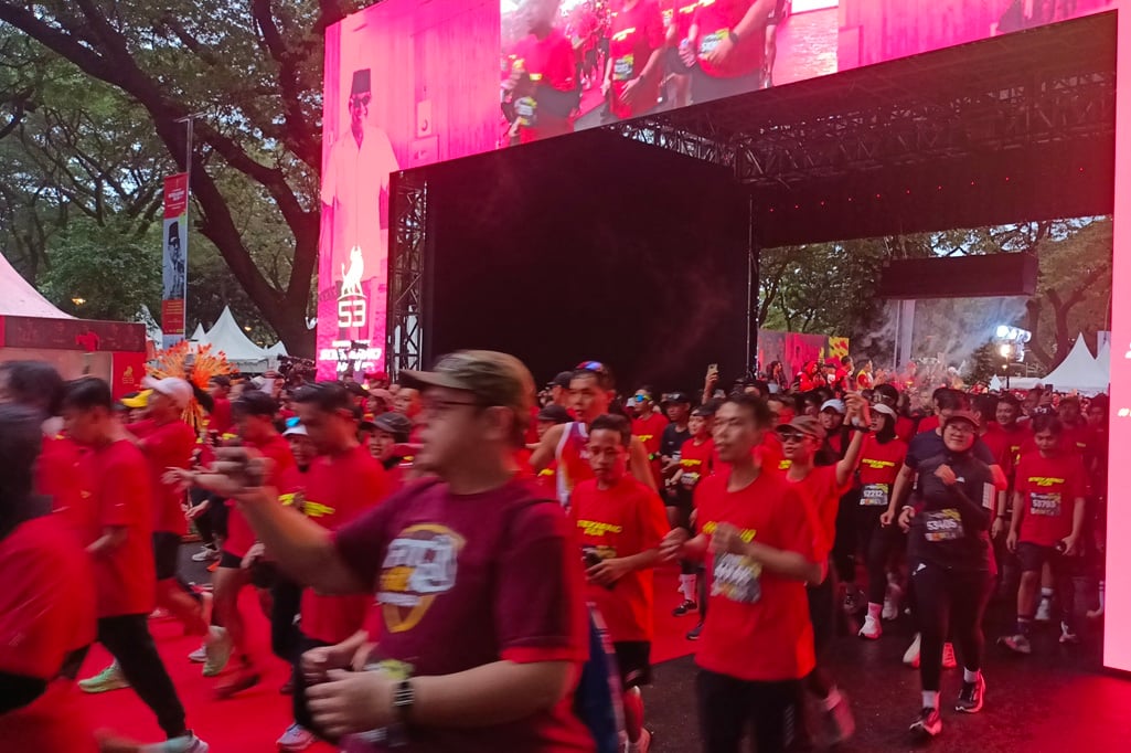 10.000 Pelari Ikut Soekarno Run di GBK, Ada Pramono Anung hingga Hasto Kristiyanto