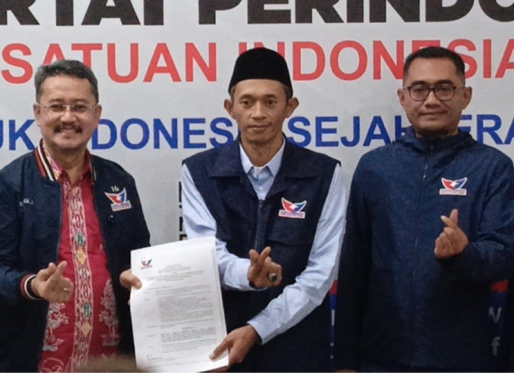 Terima SK Ketua DPW Perindo Jatim, Ahmad Jazuli Optimistis Tembus Senayan 2029