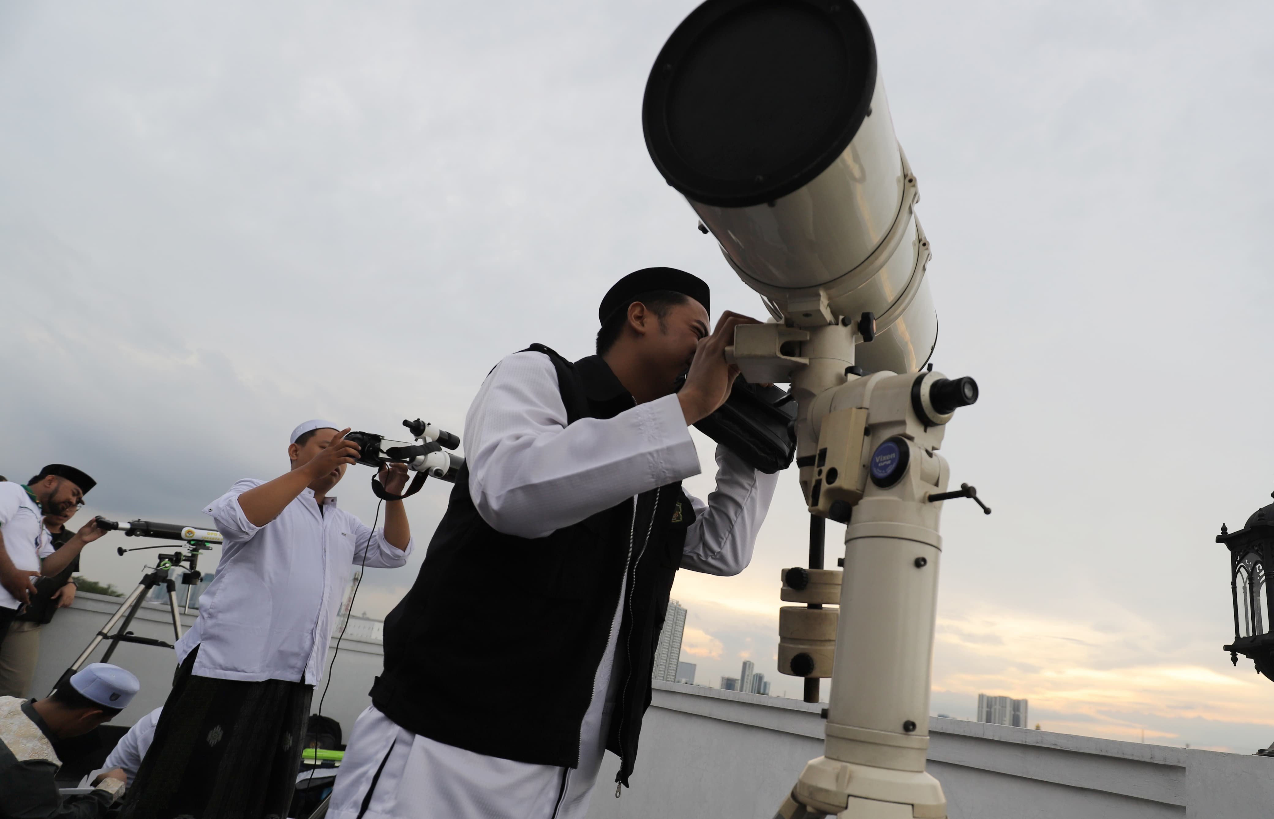 Kemenag Sidang Isbat Hari Ini, Tentukan Hari Raya Idulfitri 1447 Hijriah