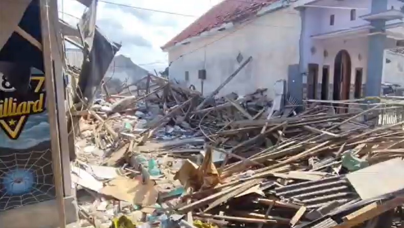 Ledakan Maut di Situbondo, Polisi Temukan Sejumlah Petasan Besar di TKP