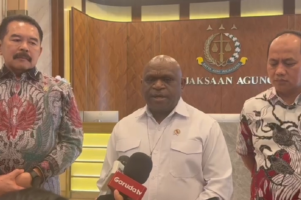 Natalius Pigai: Komnas HAM Boleh Bentuk Unit Penyidikan Pelanggaran HAM Berat