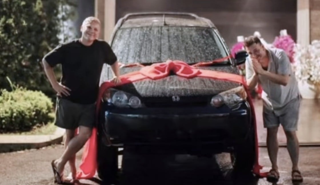 Kado Ultah, Gading Marten Bikin Kejutan Hadiahi Raffi Ahmad Mobil Kenangan Honda HR-V Gen 1