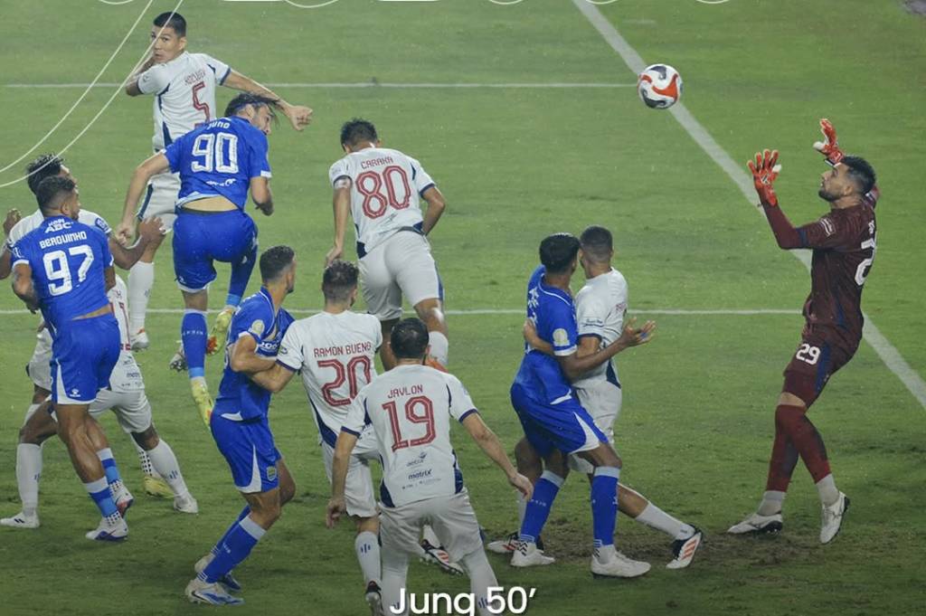 Hasil Persib Bandung Vs Persita Tangerang: Gol Andrew Jung Pastikan Maung Kokoh di Puncak Super League
