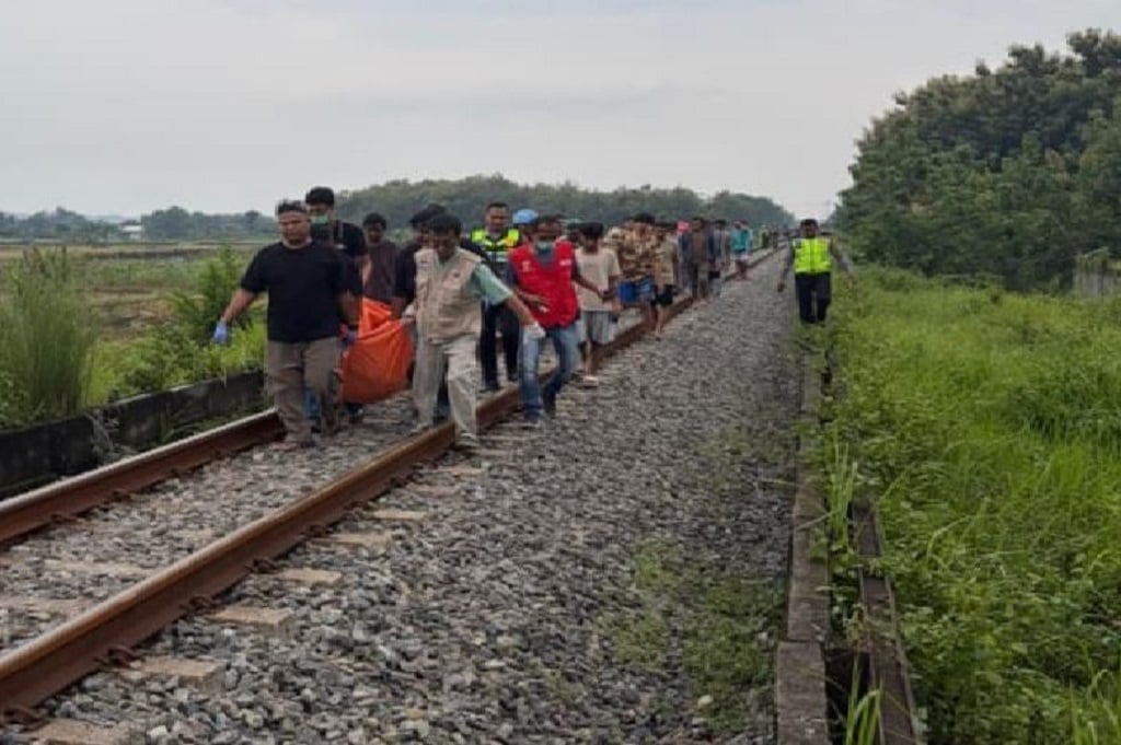 Tragis! Perempuan Tanpa Identitas Tewas Tertabrak Kereta Api Malabar di Sragen
