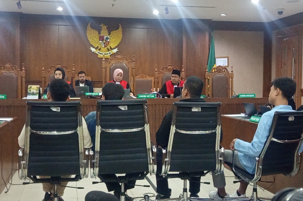Delpedro cs Dituntut 2 Tahun Penjara Buntut Rusuh Demo Agustus 2025