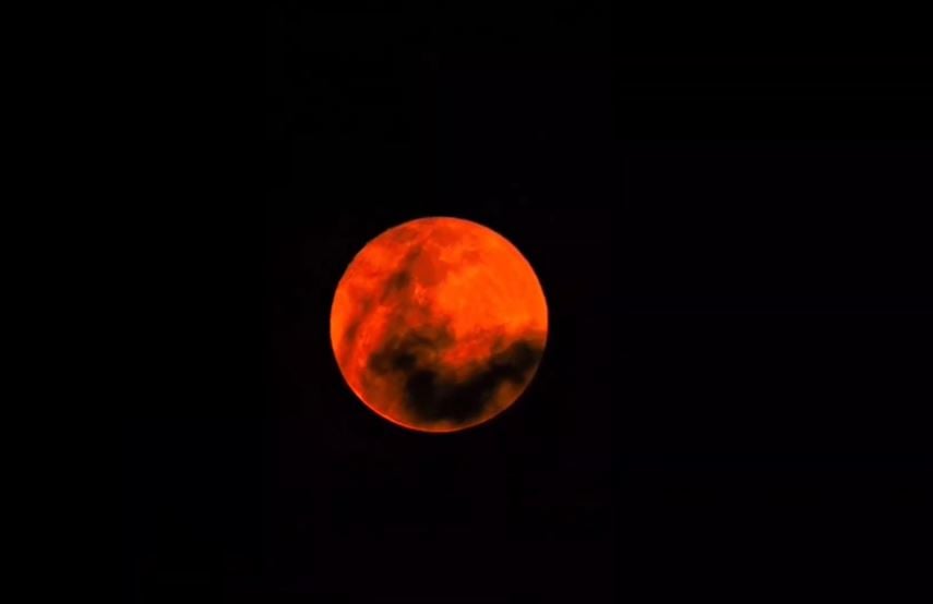Kenapa Bulan Berwarna Merah Malam Ini? BMKG Ungkap Proses Ilmiah Gerhana Bulan Total