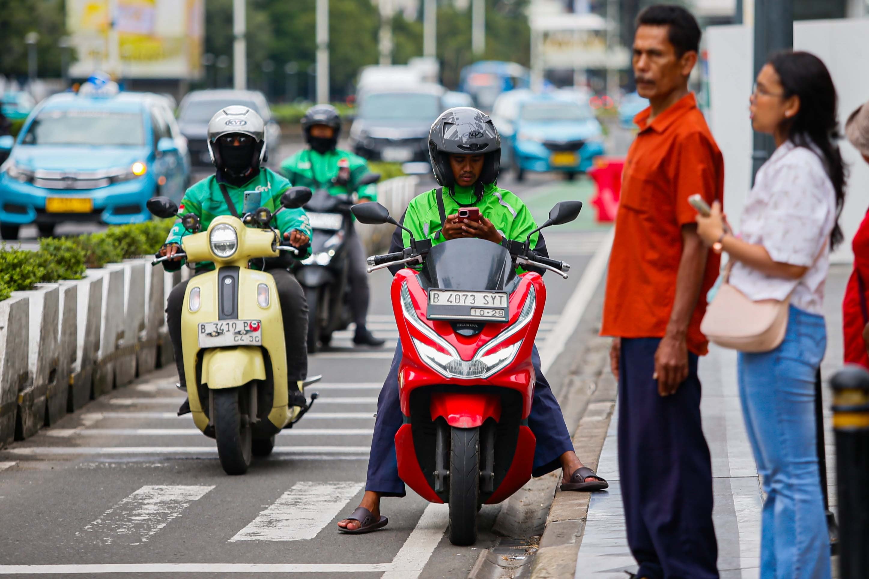 Potongan Ojol Dipangkas Jadi 8 Persen, Bos Grab Buka Suara
