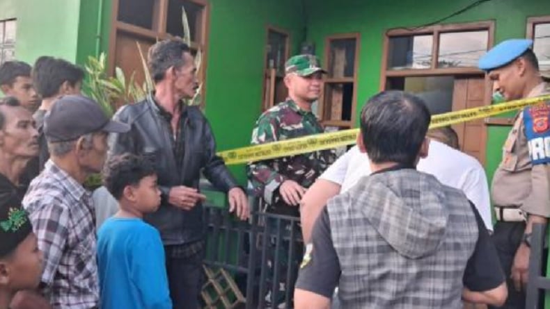 Bocah Ditemukan Tewas Bersimbah Darah di Rumahnya di Cipatat, Polisi Olah TKP