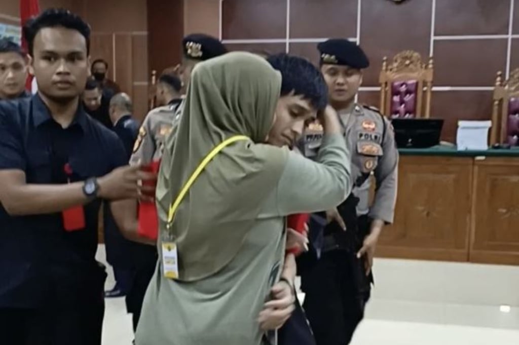 Fandi Ramadhan ABK Penyelundup 2 Ton Sabu Lolos dari Hukuman Mati, Dihukum 5 Tahun Penjara