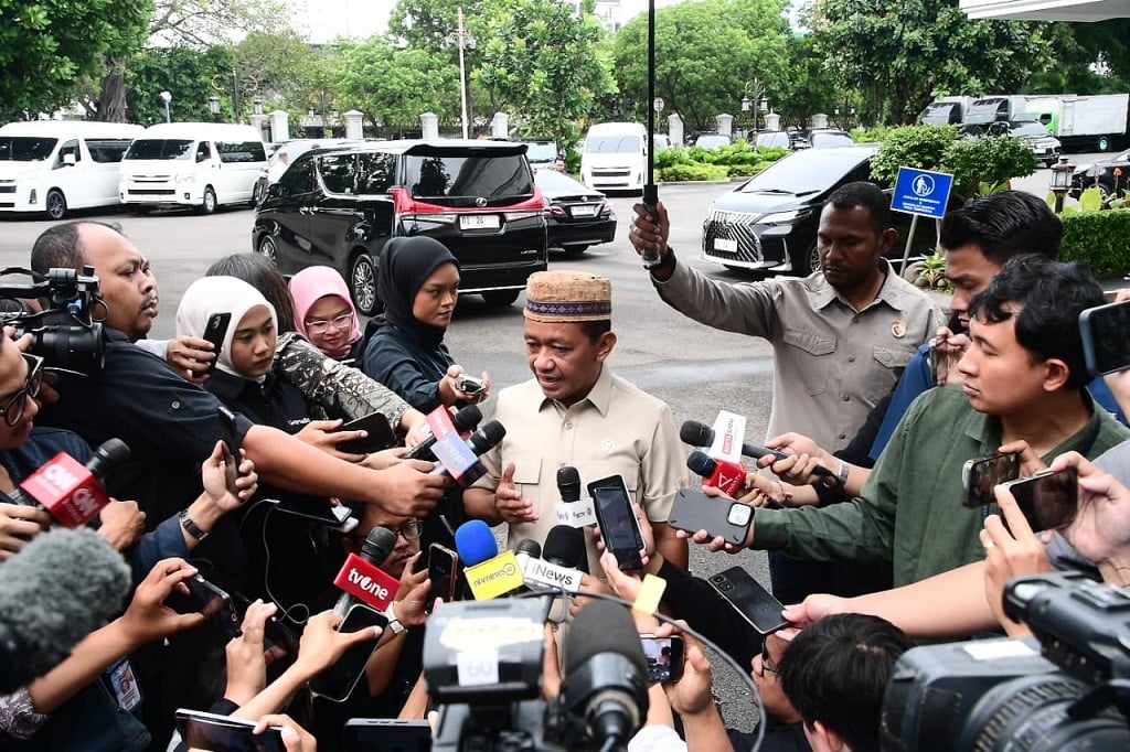 Prabowo Ingin Percepat Konversi 120 Juta Motor Bensin Jadi Listrik