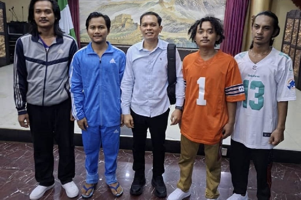 Dramatis! TNI Berhasil Bebaskan 4 ABK WNI yang Diculik Perompak di Gabon