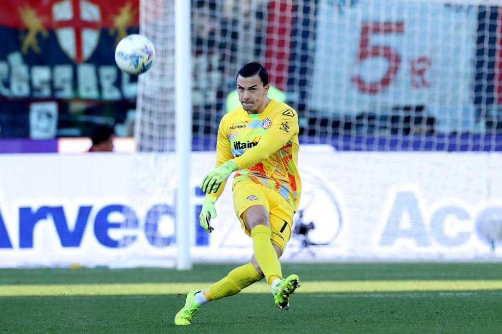 Emil Audero Kebobolan Dua Gol, Cremonese Tumbang 1-2 dari Lecce 