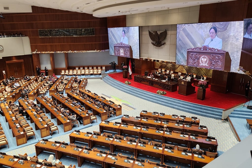 Puan Buka Masa Sidang DPR, Ucapkan Dukacita Wafatnya Ali Khamenei