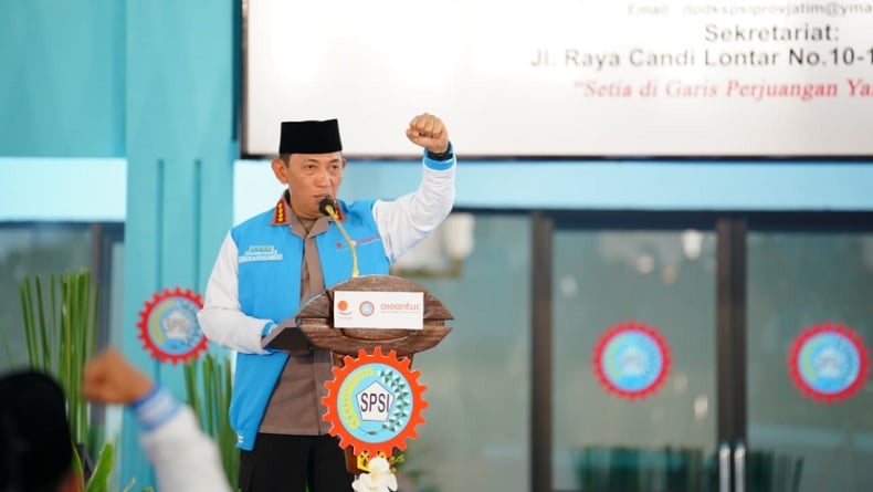 Ramadan Bareng KSPSI di Jatim, Kapolri Ajak Buruh Bersatu Hadapi Dinamika Global
