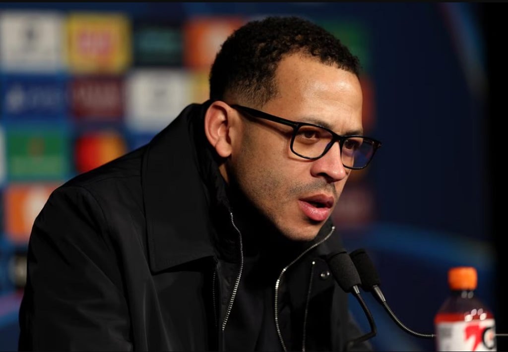 Liam Rosenior Blak-blakan usai Chelsea Dipermalukan PSG di Paris