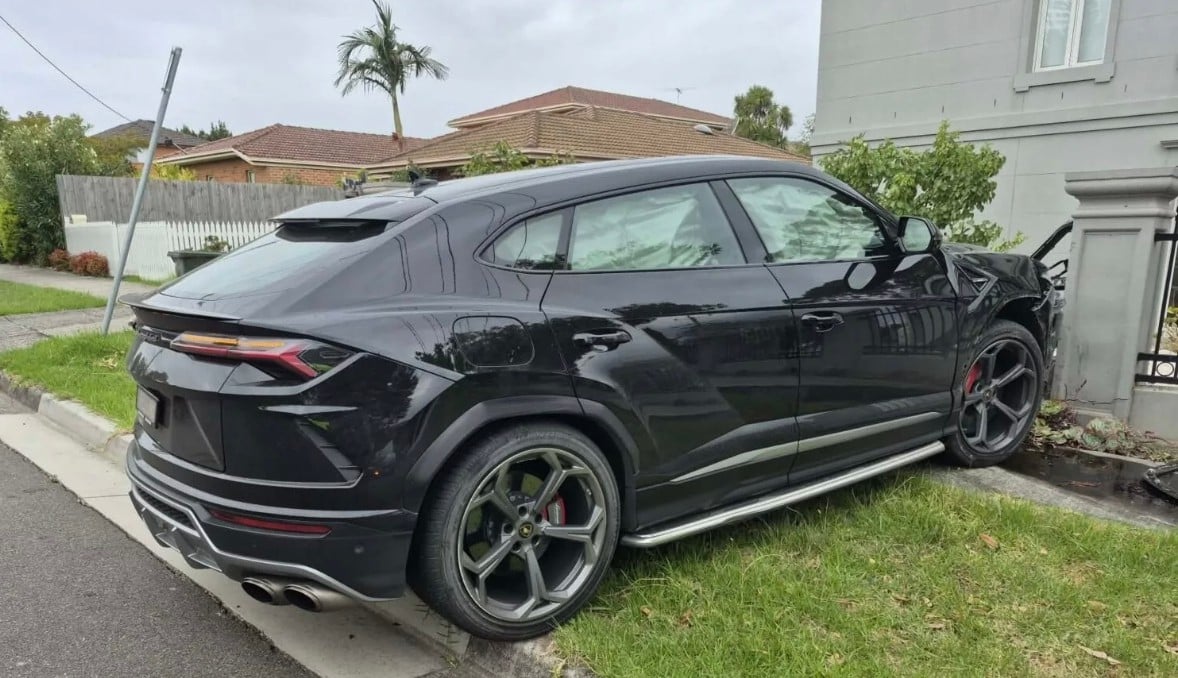 Pamer Mobil Lamborghini Curian di Medsos, Remaja Ini Berakhir Konyol Ditangkap Polisi