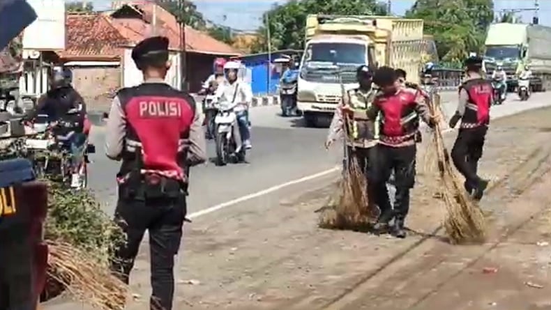 Marak di Musim Mudik, Penyapu Koin di Jalur Pantura Indramayu–Subang Ditertibkan Polisi
