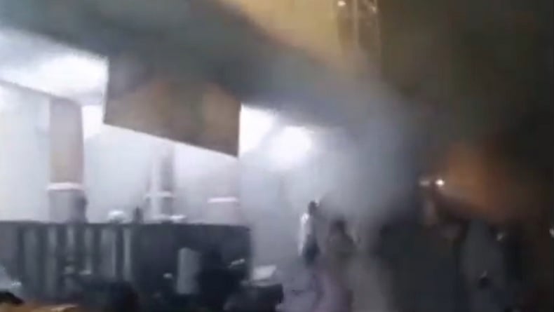 Ledakan Saat Salat Tarawih di Masjid Jember Picu Kepanikan Jemaah hingga Berhamburan Keluar