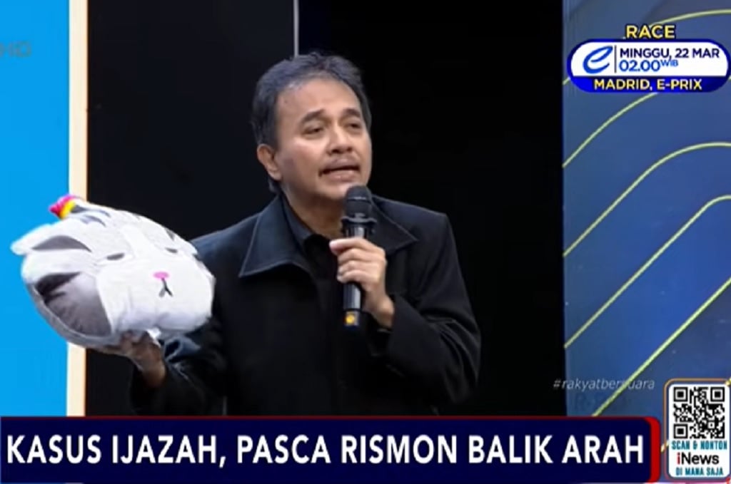 Roy Suryo Sindir Rismon Sianipar Pakai Boneka Kucing: Sekarang Meong