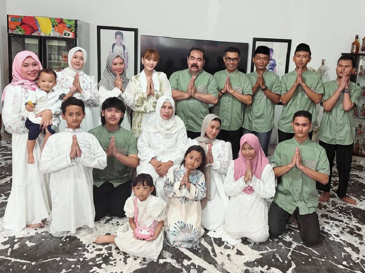 Inul Daratista Rayakan Lebaran 2026 Hari Ini di Kampung Halaman