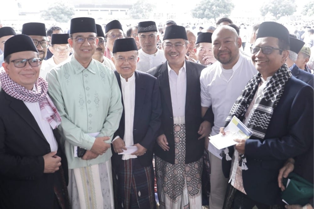 Momen Akrab JK, Anies, Mahfud MD hingga Didit Prabowo usai Salat Id