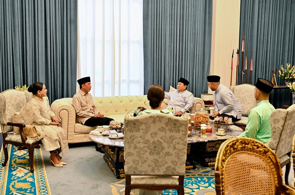 Akrab! Momen Jokowi dan Keluarga Halalbihalal dengan Prabowo dan Didit