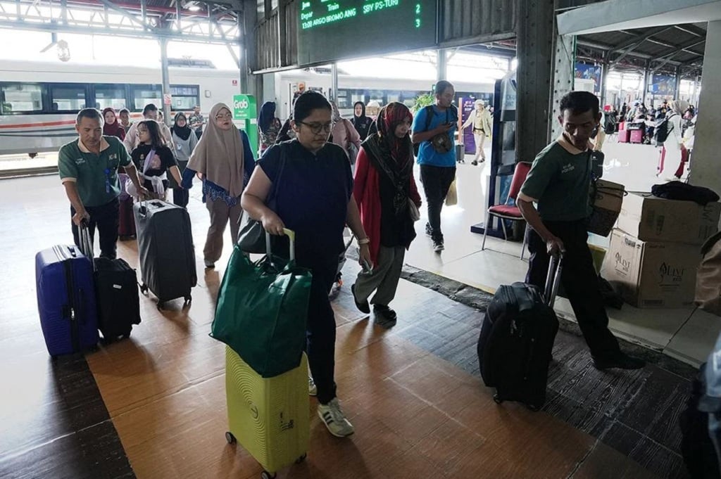 Penumpang Kereta Api Membeludak di Semarang saat Lebaran, Tembus 125.265 Orang