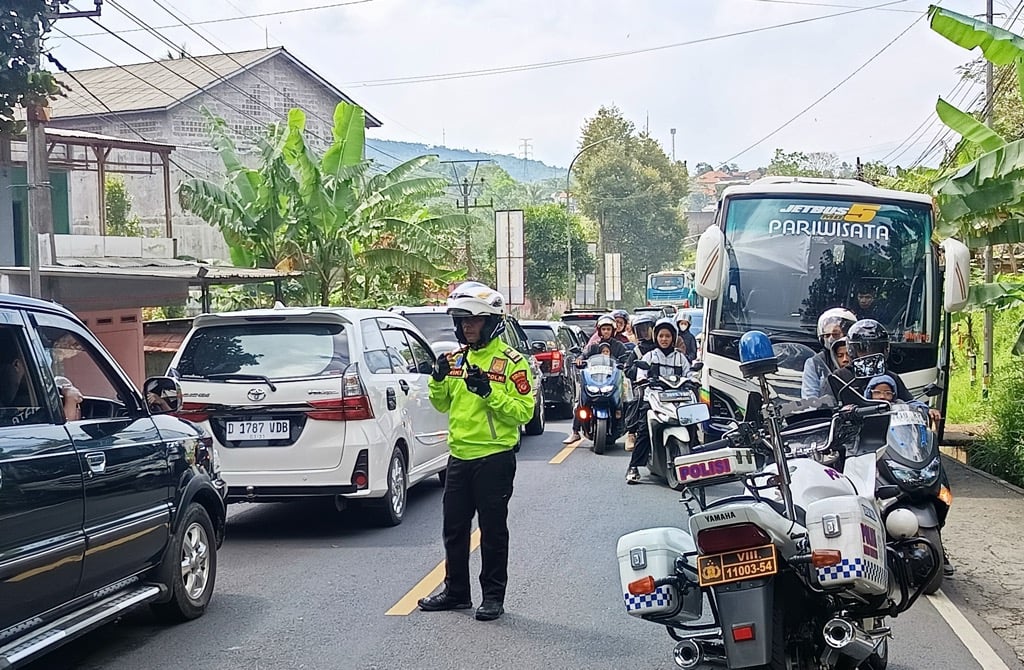 Arus Balik Padati Lingkar Gentong, Kemacetan Mengular hingga 22 Km