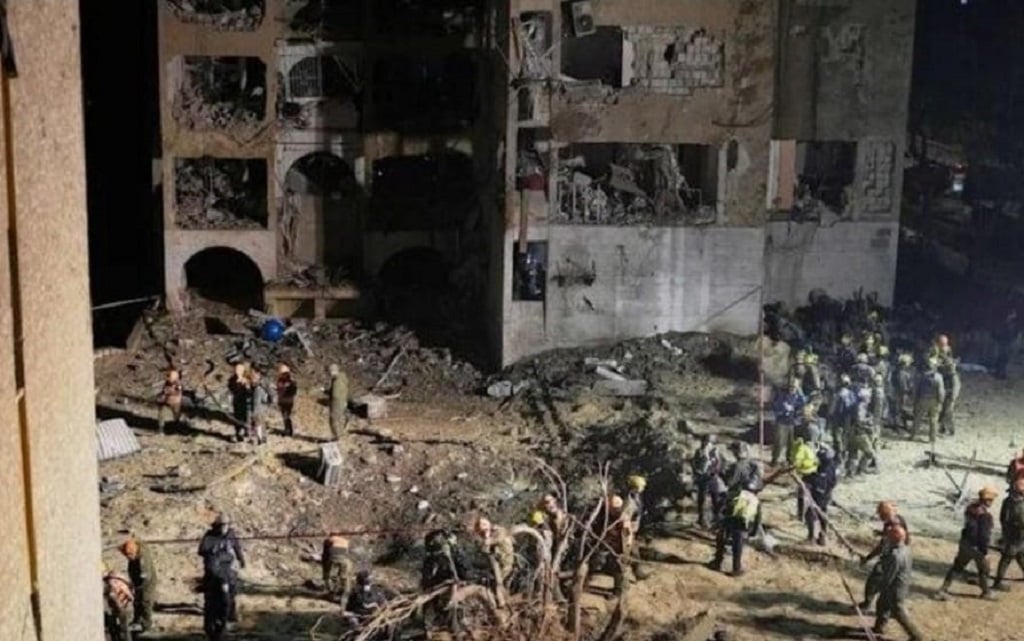 Penampakan Dahsyatnya Serangan Rudal Iran ke Arad Israel, Kota Porak-poranda