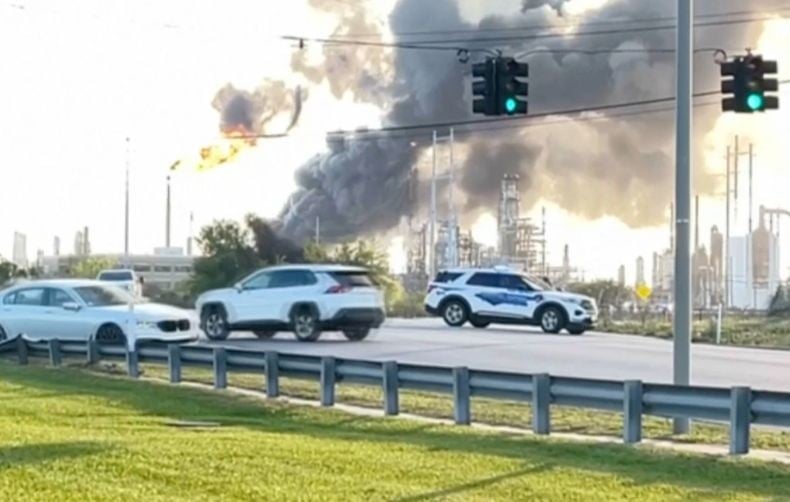 Kilang Minyak AS di Texas Meledak, Polisi Tepis Sabotase dari Iran