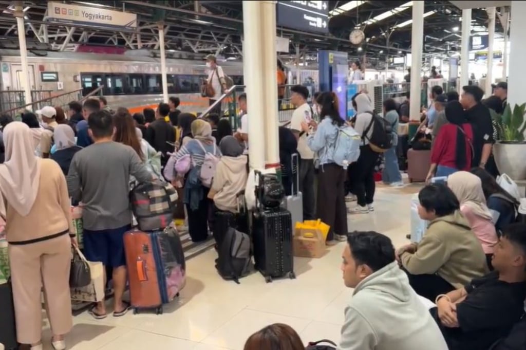 Puncak Arus Balik Lebaran di Stasiun Tugu, Ribuan Pemudik Tinggalkan Yogyakarta