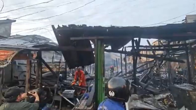 Kebakaran Hebat di Pasar Segiri Samarinda, 44 Kios dan Ruko Hangus Dilalap Api