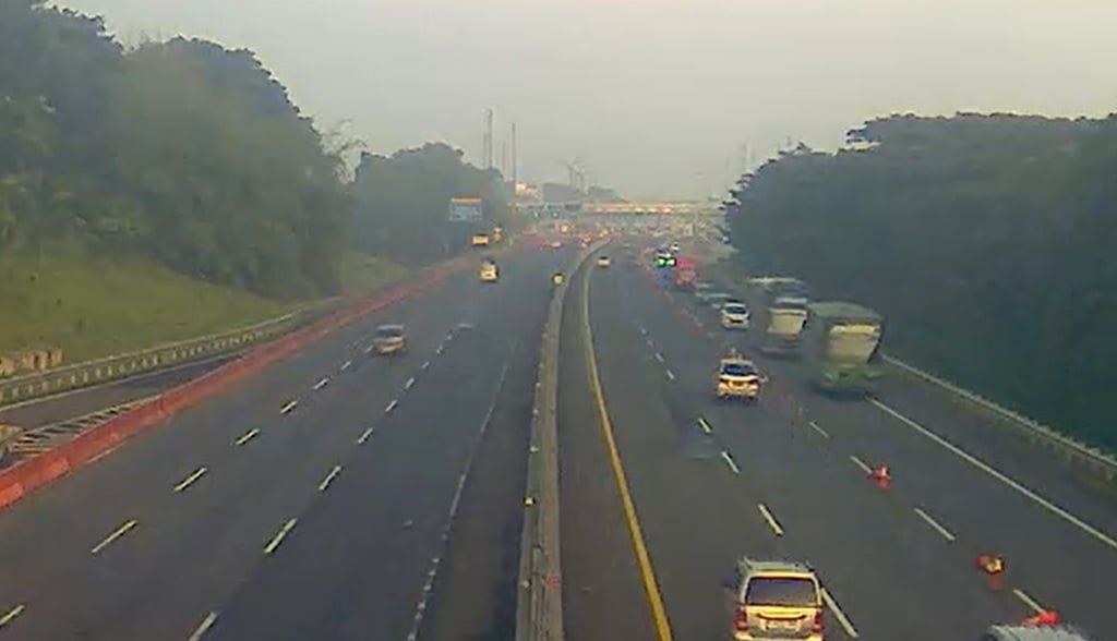 Puncak Arus Balik Gelombang 2, Contraflow Diterapkan di Tol Japek Pagi Ini