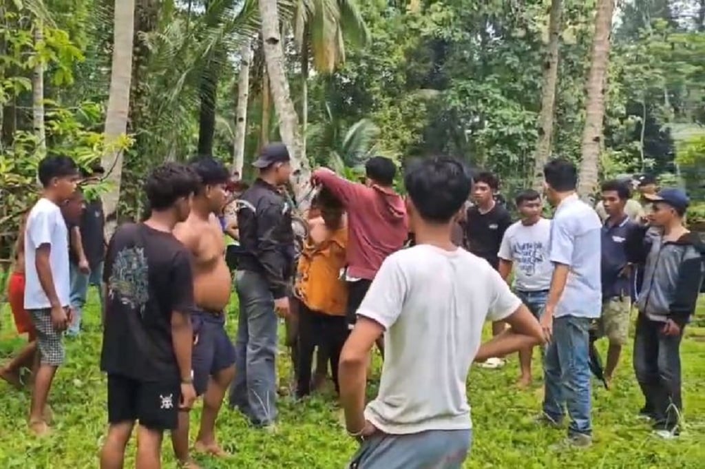 Ngeri! Pria Diduga ODGJ Mengamuk Bacok Warga hingga Tewas di Wakatobi