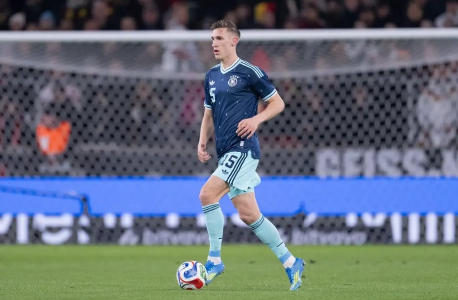 Real Madrid, MU dan Liverpool Saling Sikut! Rebutan Bek Tangguh Timnas Jerman