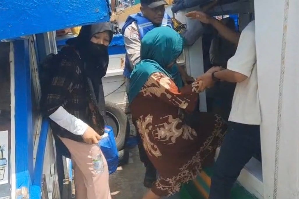 Kapal Mati Mesin di Kepulauan Seribu, 54 Penumpang Dievakuasi