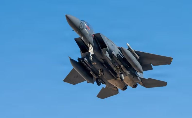 Iran Ejek AS Setelah Tembak Jatuh 2 Pesawat Tempur: Sekarang Mereka Minta Tolong!