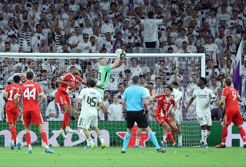 Fans Real Madrid Ngamuk! Serang Satu Pemain usai Dikalahkan Bayern Munchen