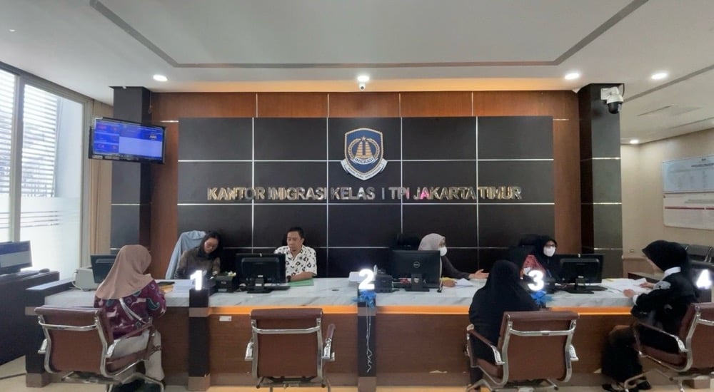 Pegawai Kantor Imigrasi Jaktim Full Masuk Kerja di Hari Pertama WFH ASN