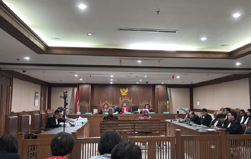 2 Terdakwa Korupsi LNG Dituntut 6,5 dan 5,5 Tahun Penjara