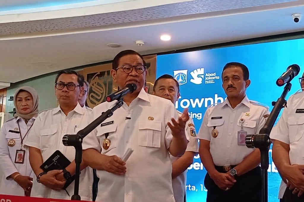 Pramono Copot Lurah Kalisari dan 2 Pejabat Kelurahan Buntut Aduan Warga Dibalas Foto AI