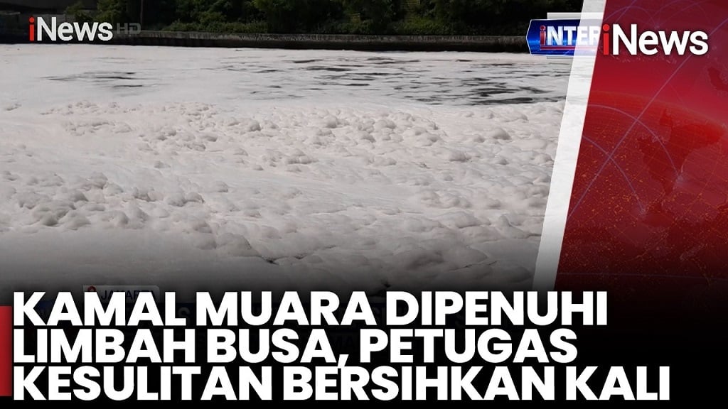 Kali Kamal Muara Jakut Dipenuhi Limbah Busa, Warga Resah