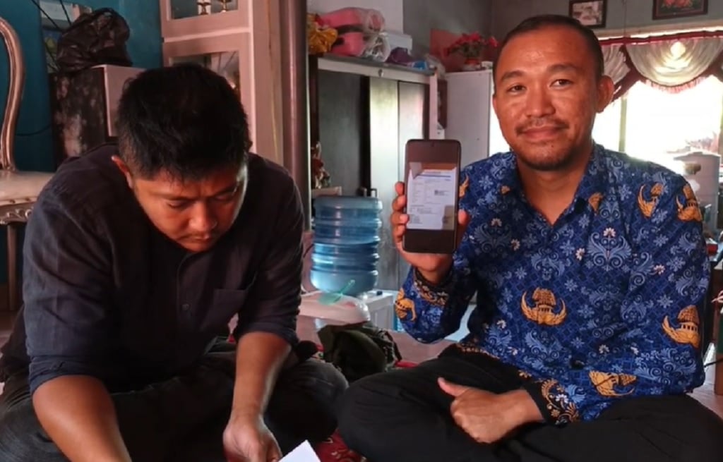 Viral! Guru Honorer di Kuningan Syok Namanya Tercatut Pemilik Ferrari Rp4,5 Miliar