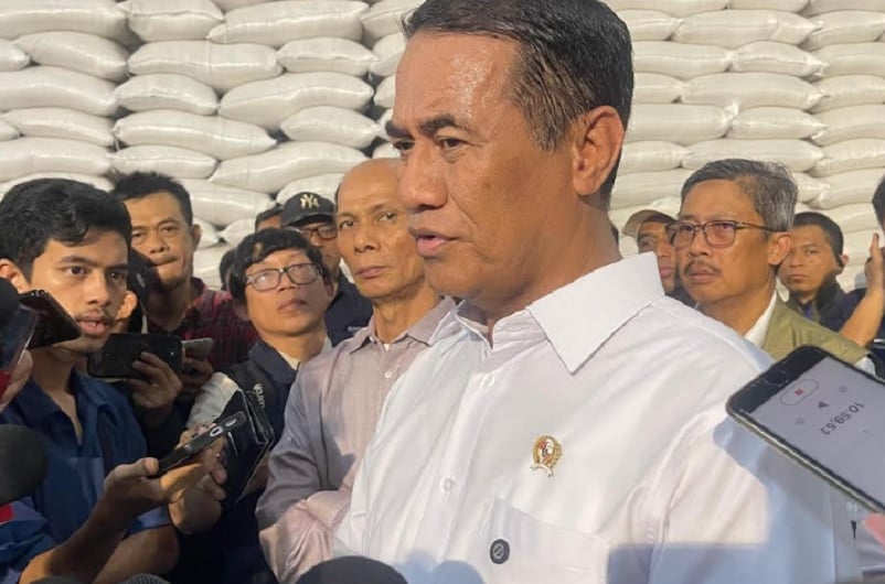 Amran Targetkan Stok Beras Nasional Tembus 5,5 Juta Ton di Akhir Bulan Ini
