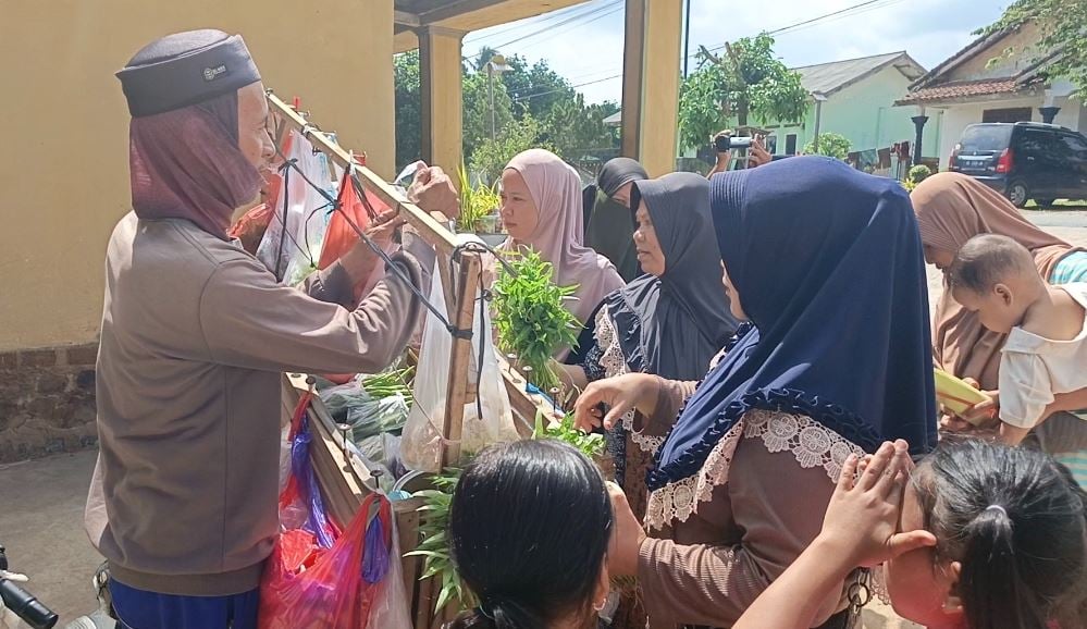 Haru! Tukang Sayur Keliling di Lampung Selatan Naik Haji usai Menabung 20 Tahun