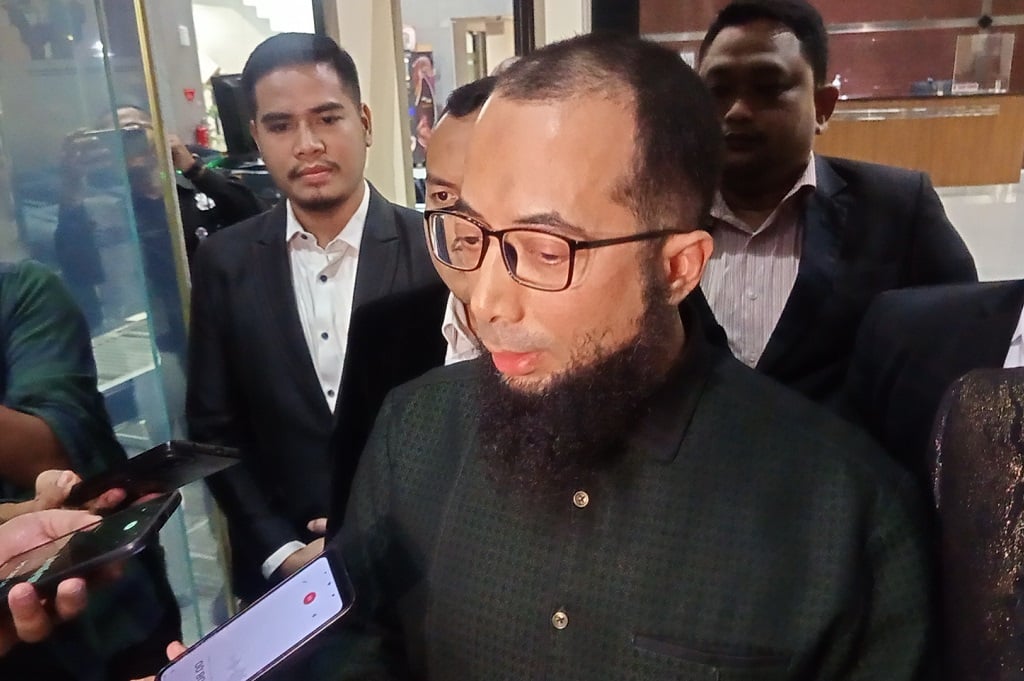 Ustaz Khalid Basalamah usai Diperiksa KPK: Saya Saksi Bukan Tersangka, Jangan Dibolak-Balik