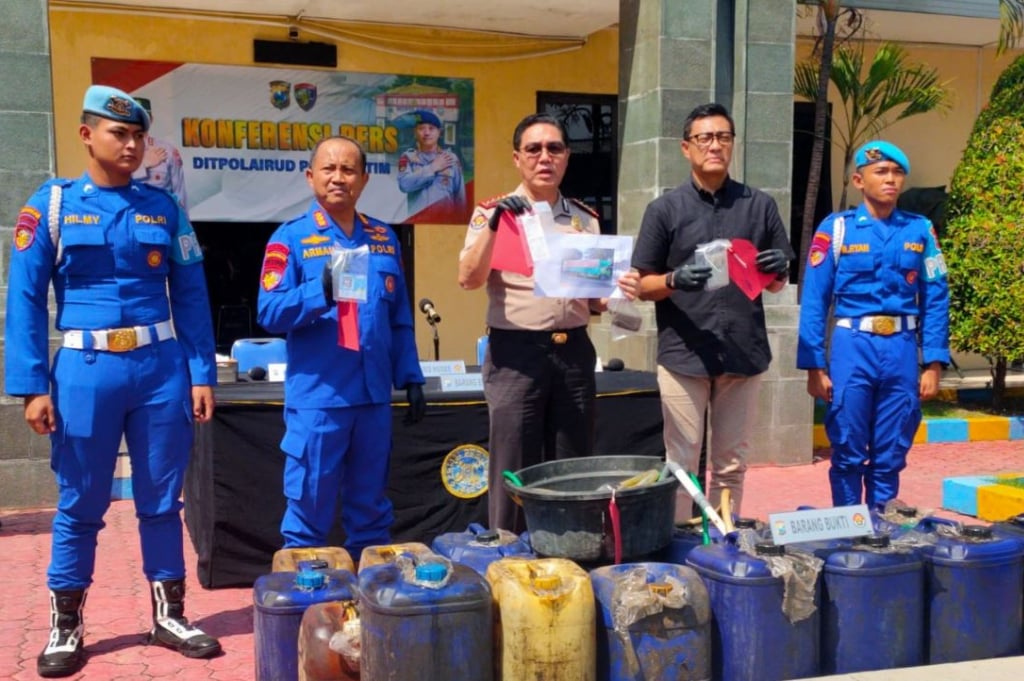 Terbongkar! Penyelundupan Solar Subsidi di Tanjung Perak Digagalkan, 930 Liter Disita