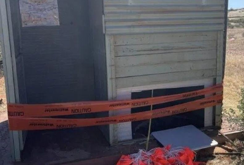 Nahas! Perempuan Ini Tercebur ke Septic Tank Toilet Umum saat Berlibur Bareng Keluarga