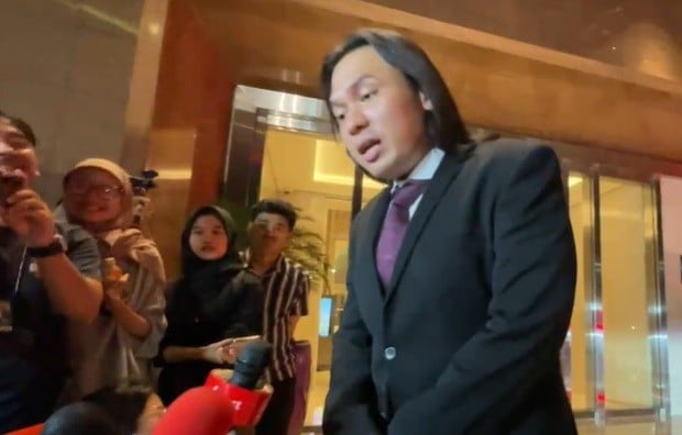Keanu Kagum dengan Perjuangan El Rumi dan Syifa Hadju Gelar Resepsi Mewah dan Romantis