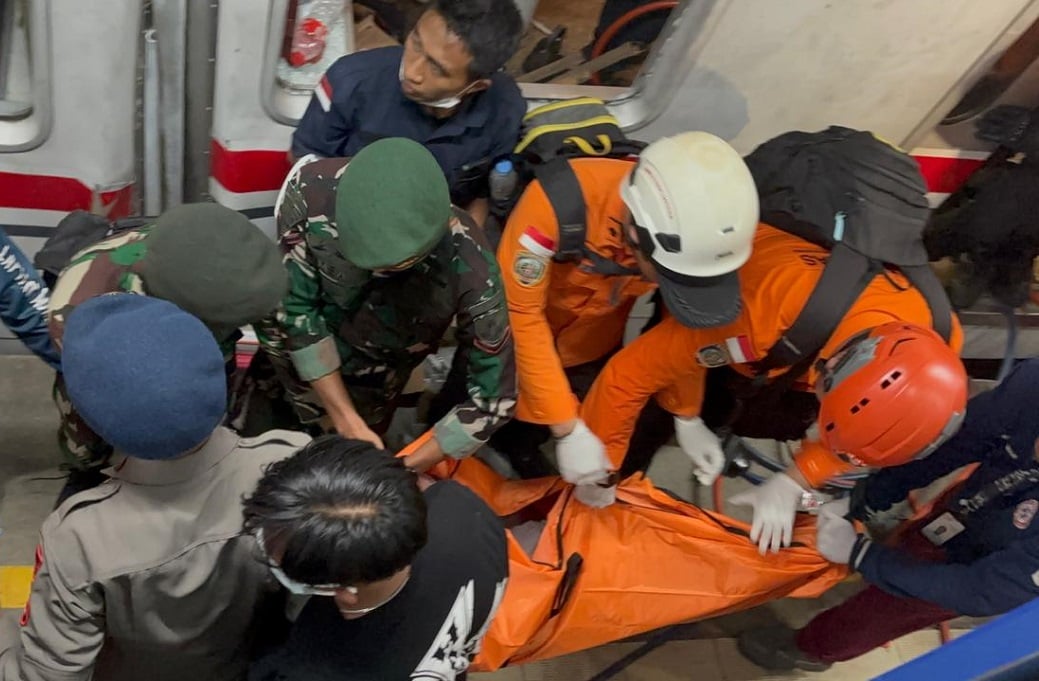 Identitas 10 Jenazah Korban Kecelakaan Kereta di Bekasi, Ini Daftarnya